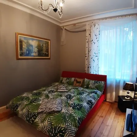 Eksporta 10, Lux Apartman