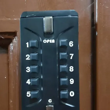Eksporta 10, Lux Apartman *